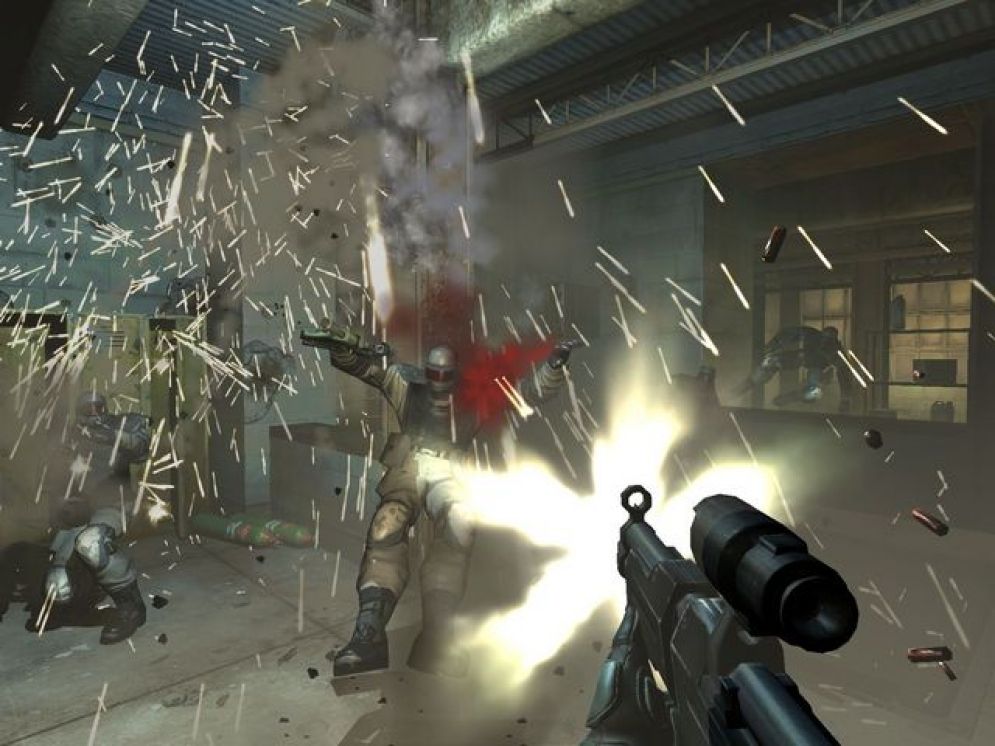 Screenshot ze hry F.E.A.R. Combat  - Recenze-her.cz