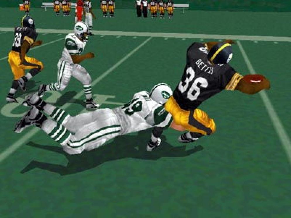 Screenshot ze hry Madden NFL 99 - Recenze-her.cz