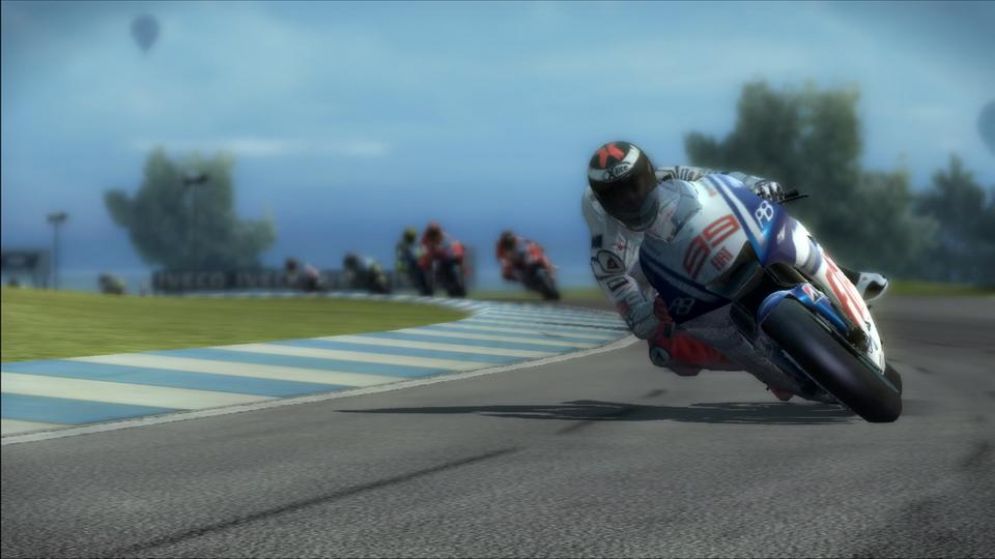 Screenshot ze hry MotoGP 10/11 - Recenze-her.cz