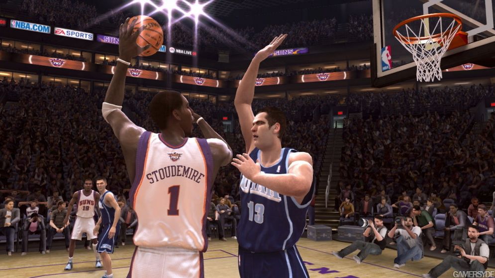 Screenshot ze hry NBA Live 08 - Recenze-her.cz